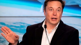 Elon Musk từng phải thi lại vì điểm số quá cao