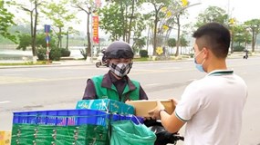 Bộ Thông tin và Truyền thông đề nghị duy trì đội ngũ shipper