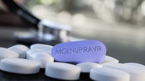 Bộ Y tế chính thức đưa Molnupiravir vào phác đồ điều trị COVID-19