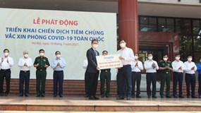 Thaco trao tặng 126 xe chuyên dụng vận chuyển vắc xin và phục vụ tiêm chủng lưu động