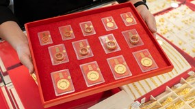 Giá vàng hôm nay 6/1: Tiếp tục vượt mức 157 triệu/lượng