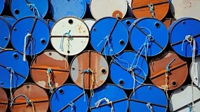 Giá dầu thế giới tăng mạnh trước nguy cơ gián đoạn nguồn cung từ Iran