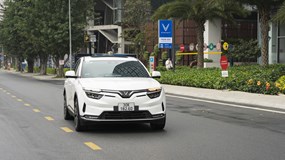 Xuống tiền VinFast VF 8 dịp giáp Tết: Nhận quà lớn, tiết kiệm cả trăm triệu đồng