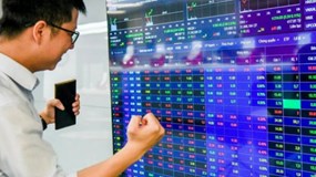 VN-Index tăng hơn 14 điểm phiên cuối tuần