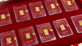 Giá vàng hôm nay 9/2: Vàng miếng SJC 'đi ngang'