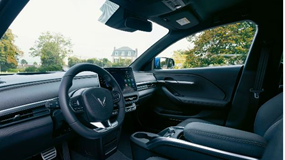 Giá xăng đồng loạt tăng mạnh, nhiều gia đình trẻ muốn xuống tiền sớm với VinFast VF 6