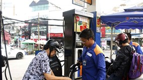 Giá xăng ngày càng đắt đỏ, Bộ Công Thương khuyến cáo gì?