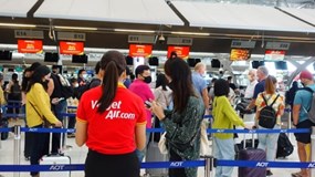 Giá vé máy bay dịp 30/4-1/5 tăng ra sao?