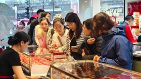 Giá vàng hôm nay 3/4: Vàng nhẫn ngừng rớt giá