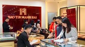 Giá vàng hôm nay 8/4: Vàng nhẫn liên tục đảo chiều, rủi ro chờ phía trước