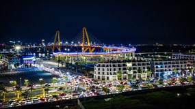 Vinhomes Royal Island: Phố đảo càng đông, nhà phố càng “bật giá”