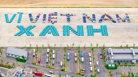 Gần 400 xe điện VinFast tạo biểu tượng "Vì Việt Nam Xanh", mở màn ấn tượng tại ngày hội Xanh lớn nhất Việt Nam