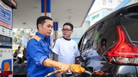 Giá xăng, dầu tiếp tục giảm