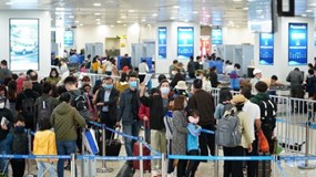 Tân Sơn Nhất đón số chuyến bay kỷ lục dịp Lễ 30/4