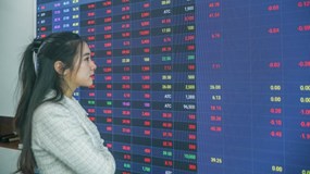 Chứng khoán trước kỳ nghỉ lễ: Bluechip thất thế, penny lên ngôi