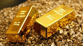 Giá vàng thế giới giảm mạnh, vàng trong nước bám mốc 70 triệu/lượng