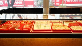 Giá vàng hôm nay 8/5: Vàng nhẫn cân bằng giá với vàng miếng