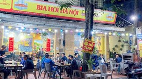 Cặp đối thủ ngành bia "dắt tay" nhau đi lùi trong quý đầu năm