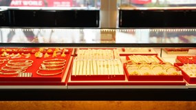 Giá vàng hôm nay 15/5: Tiếp tục giữ giá, chờ thời