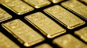 Giá vàng tiếp tục trượt dốc, dự báo về đáy 4.000 USD/Ounce