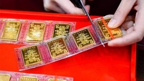 Chặt những 'tay to' thao túng thị trường vàng