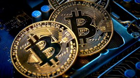 Bitcoin tuột mốc đỉnh cao: Nhảy vọt hay sụp đổ từ 'cảnh báo nghiêm trọng'?