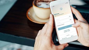 Cảnh báo thuê người mở tài khoản ngân hàng để rửa tiền