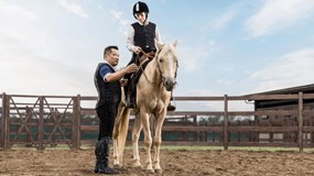 Cư dân háo hức tham gia các khóa học cưỡi ngựa tại Vinpearl Horse Academy Vũ Yên