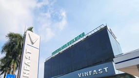 Cận cảnh showroom 8.000m2 lớn nhất Việt Nam của VinFast