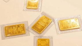 Giá vàng SJC tiếp đà tăng mạnh, lên gần 128 triệu đồng một lượng