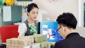 Gửi tiết kiệm ngân hàng kỳ hạn 12 tháng cao nhất chỉ còn 6,8%/năm