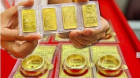 Giá vàng SJC vượt mốc 154 triệu đồng/lượng