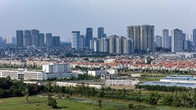 Chung cư tỉnh ven đắt ngang Hà Nội, giấc mơ an cư trở nên xa xỉ với người trẻ