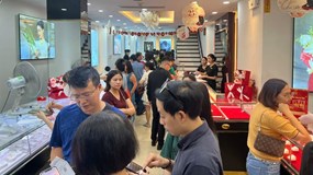 Giá vàng hôm nay 20/11: Tăng, giảm trái chiều tại các hãng vàng