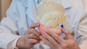 Ca thay van động mạch chủ qua da đầu tiên tại Việt Nam ứng dụng công nghệ in 3D cá thể hóa