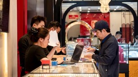 Giá vàng hôm nay 3/12: Quay đầu xuống dốc, xuống dưới 155 triệu/lượng