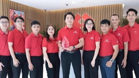 Techcombank là đại diện duy nhất Việt Nam được giải thưởng Celent Model Bank 2025 về quản lý vận hành xuất sắc