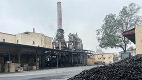 Phân lân Văn Điển đứng trước nguy cơ hủy niêm yết