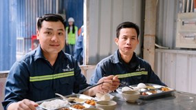 Từ mưu sinh bấp bênh đến cuộc sống đủ đầy: Nhiều lao động “đổi đời” nhờ việc làm bền vững tại VinCons