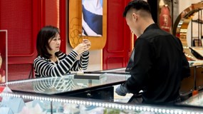 Giá vàng hôm nay 18/12: 'Bám trụ' ở mức 156,2 triệu/lượng