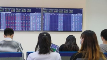 Tâm lý thận trọng bao trùm, VN-Index giảm hơn 2 điểm