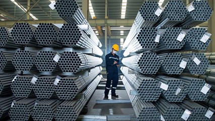 Sau mức thuế tới 37%, thép mạ Trung Quốc và Hàn Quốc vào diện rà soát