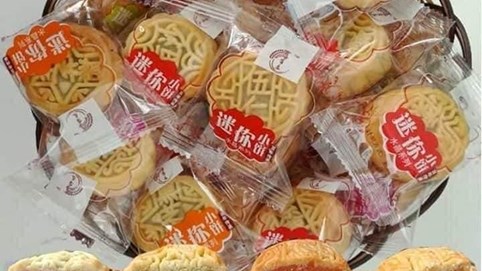 Bánh trung thu mini Trung Quốc 'siêu rẻ' ồ ạt về Việt Nam