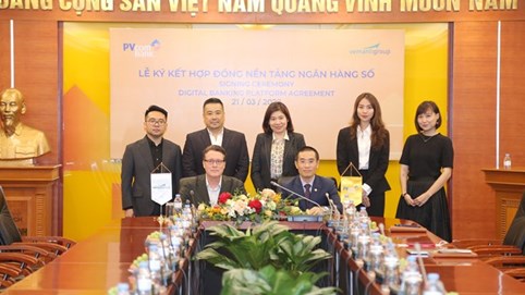 PVcomBank và Vemanti Group ký kết hợp đồng nền tảng ngân hàng kỹ thuật số