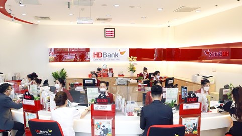HDBank chuẩn bị chia cổ tức tỉ lệ 25%, ước lợi nhuận 6 tháng vượt kế hoạch