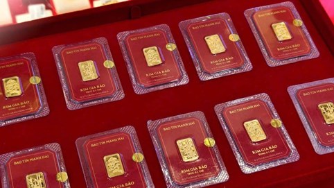 Giá vàng hôm nay 20/1: Vàng miếng SJC giữ mốc 165 triệu/lượng