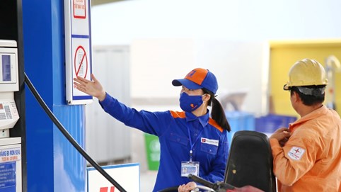 Giá xăng ngày mai sẽ tiếp tục tăng?