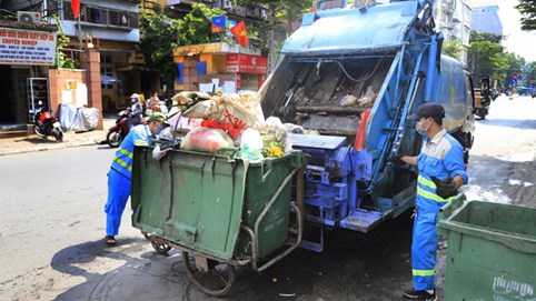 Tập đoàn Nam Hà Nội: 'Ông lớn' vệ sinh môi trường bị nhắc tên chậm đóng BHXH