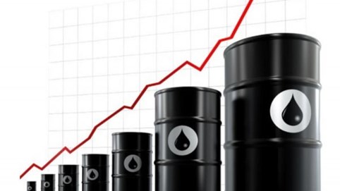 Giá dầu thế giới tăng mạnh phiên đầu tuần