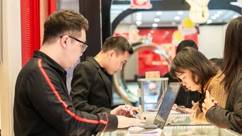 Giá vàng hôm nay 3/3: Vàng nhẫn tăng gần 4 triệu, vượt 191 triệu/lượng